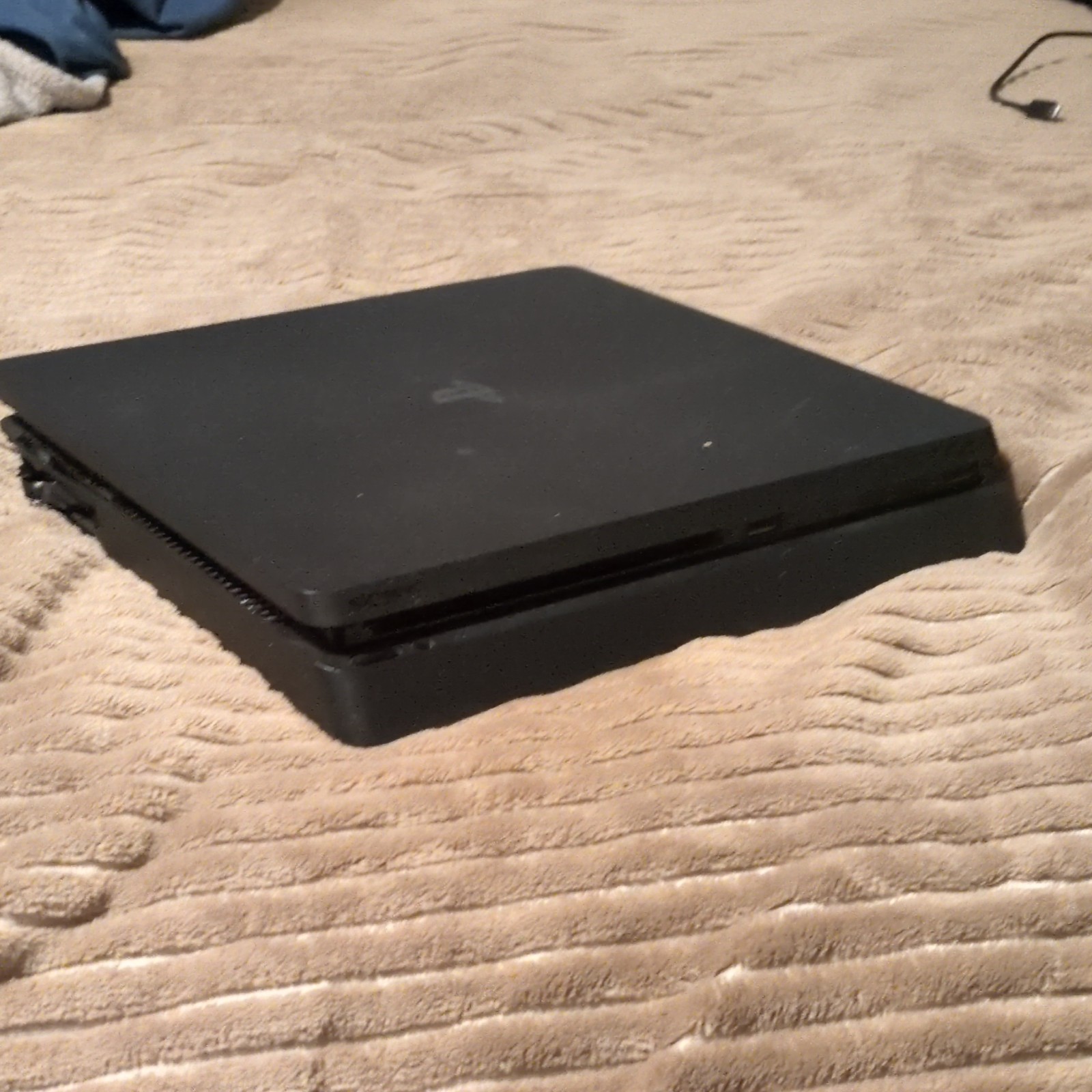 Sony PlayStation 4 Slim Black Console Wi-Fi HDMI USB-A Ethernet