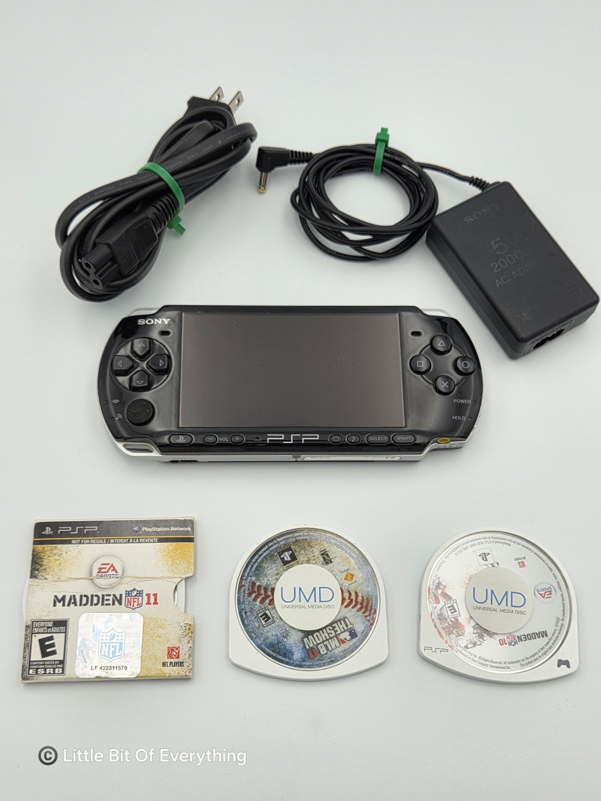 Sony PlayStation PSP 3001 Console (Memory Stick, New Battery, Charger & 3 Games)
