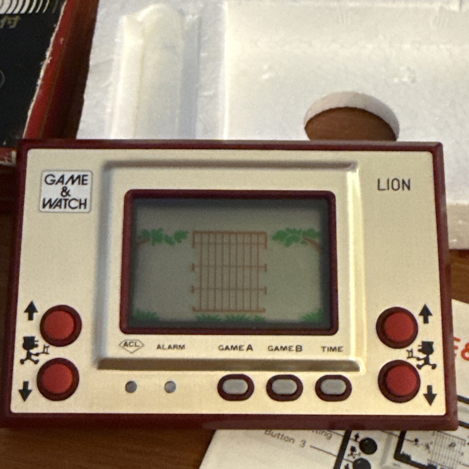Nintendo Game & Watch LION LN-08 Gold Series 1981 With Box Working