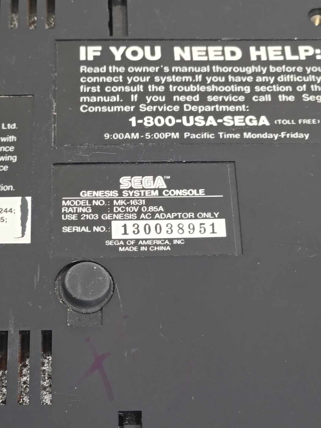 Sega Genesis II Console Model 1631 + 1 Controller & Sonic the Hedgehog 2 TESTED