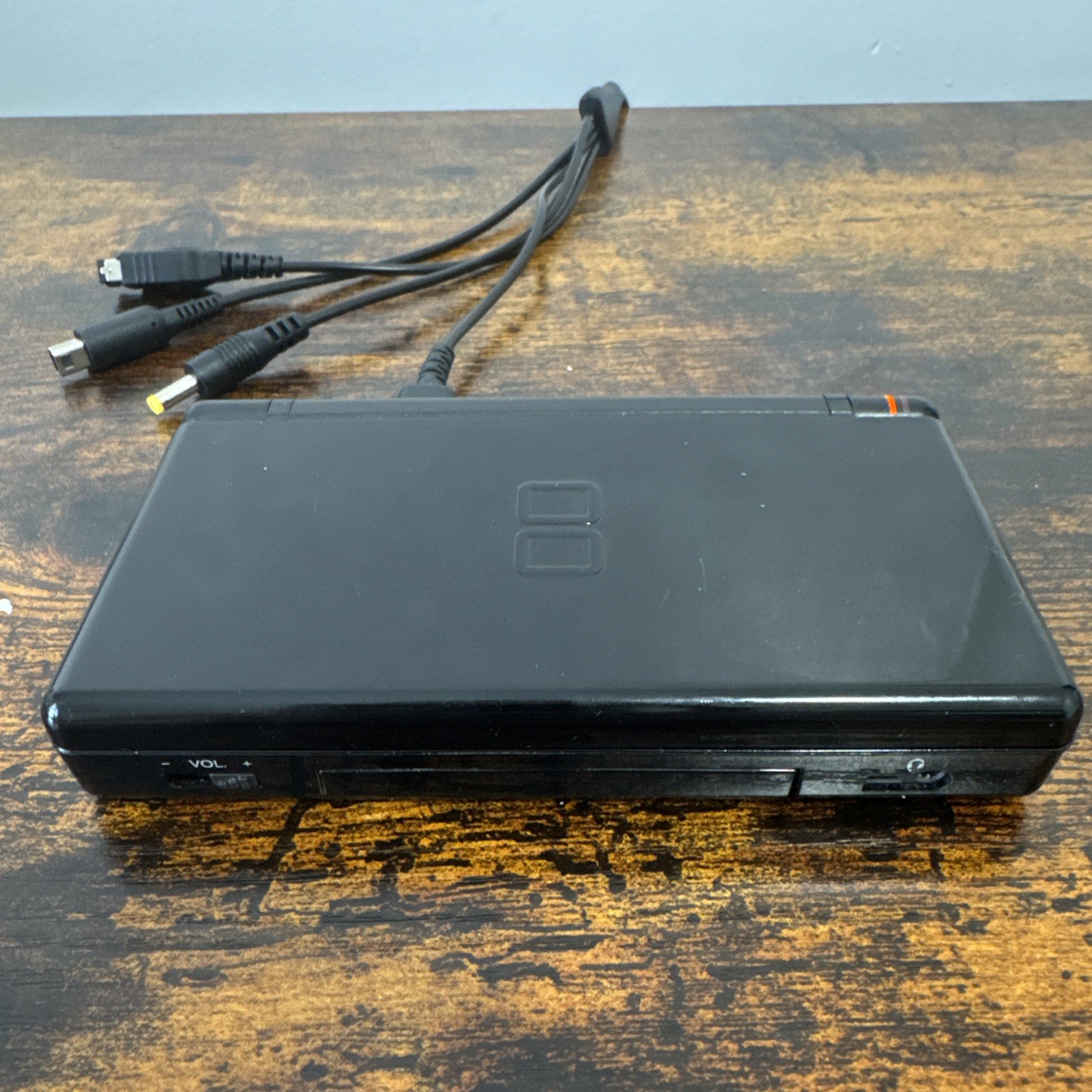 Black Nintendo DS Lite USG-001 w/ Charger & Stylist *TESTED/WORKING**