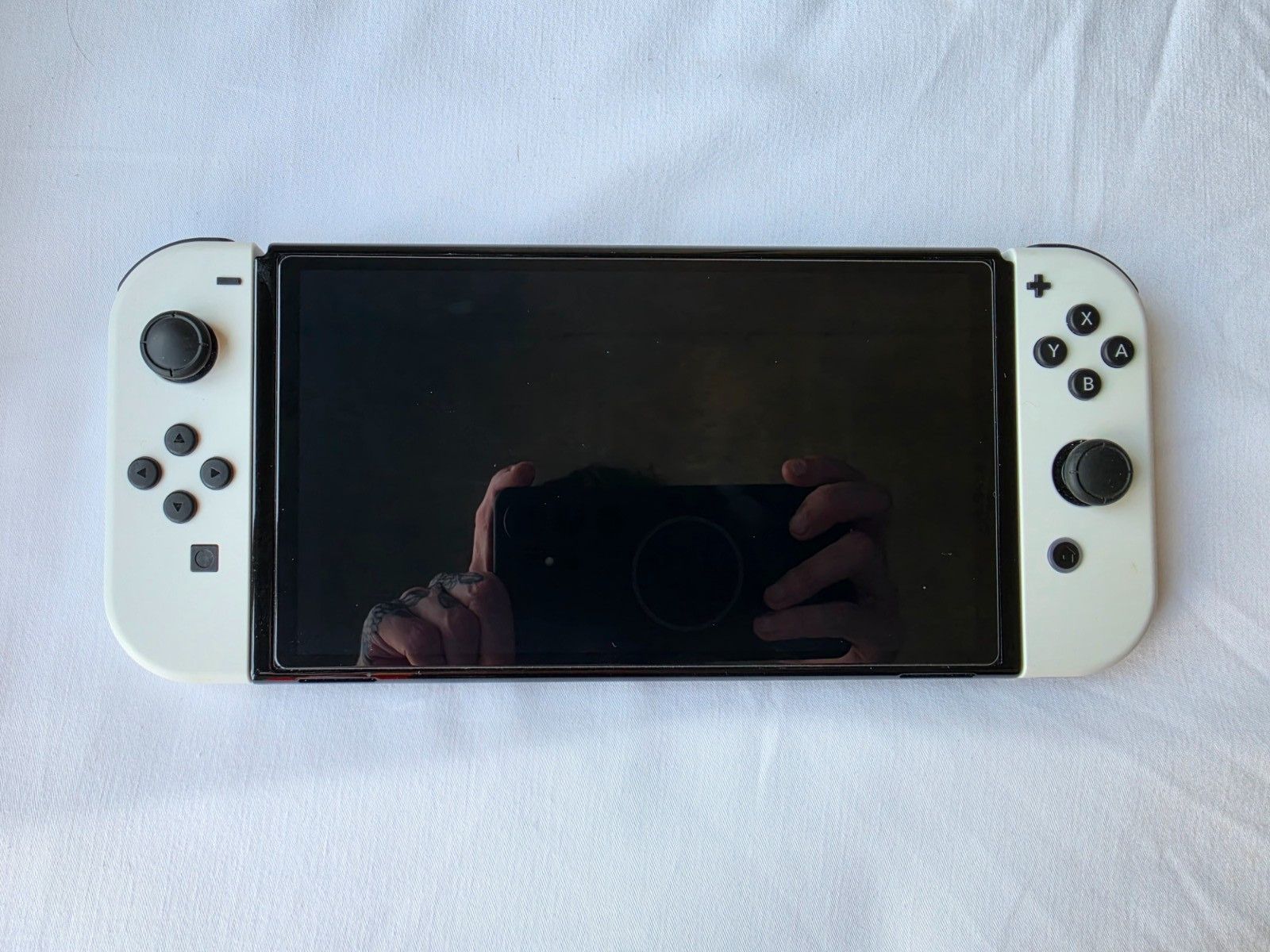 Nintendo Switch OLED Model HEG-001 – 64GB – White – with Dock, Cons, & Cords